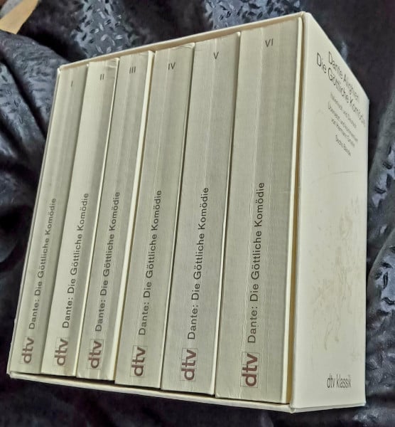 Alighieri, Dante Die Göttliche Komödie. Italienisch und Deutsch. Übersetzt und kommentiert von Hermann Gmelin (vollständige Ausgabe, Text und Kommentar, fotomechanischer Nachdruck), 6 Bde. (dtv Kassettenausgaben)