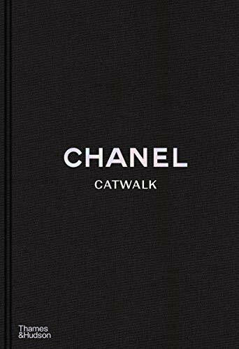 Sabatini, Adélia Chanel Catwalk: The Complete Collections